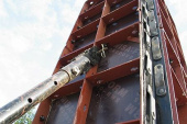 Опалубка высоких колонн мелкощитовая стальная МСК