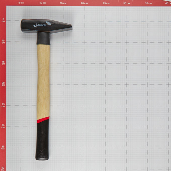 Молоток слесарный 0.5 кг деревянная ручка